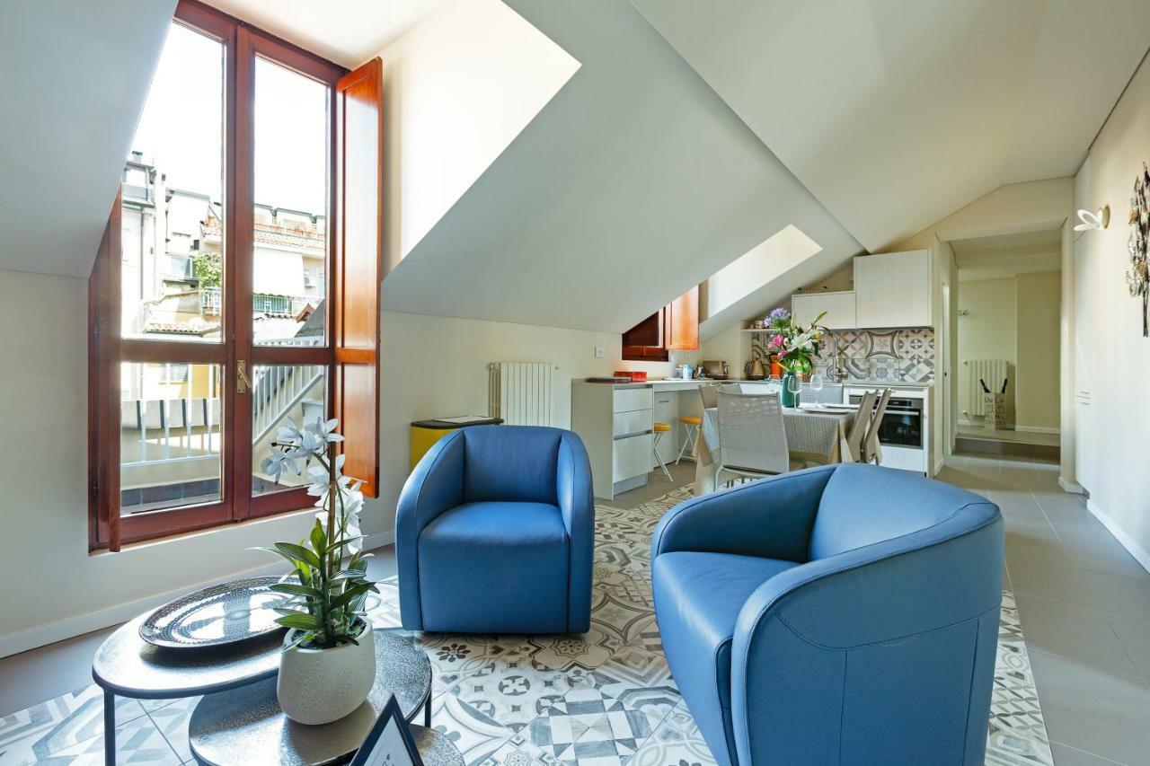 דירות מילאנו Renovated Penthouse Duomo & Via Torino מראה חיצוני תמונה